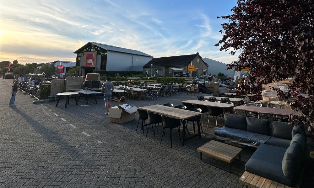 Parking Sale Tuinmeubelwereld x Tuinwereld Dordrecht