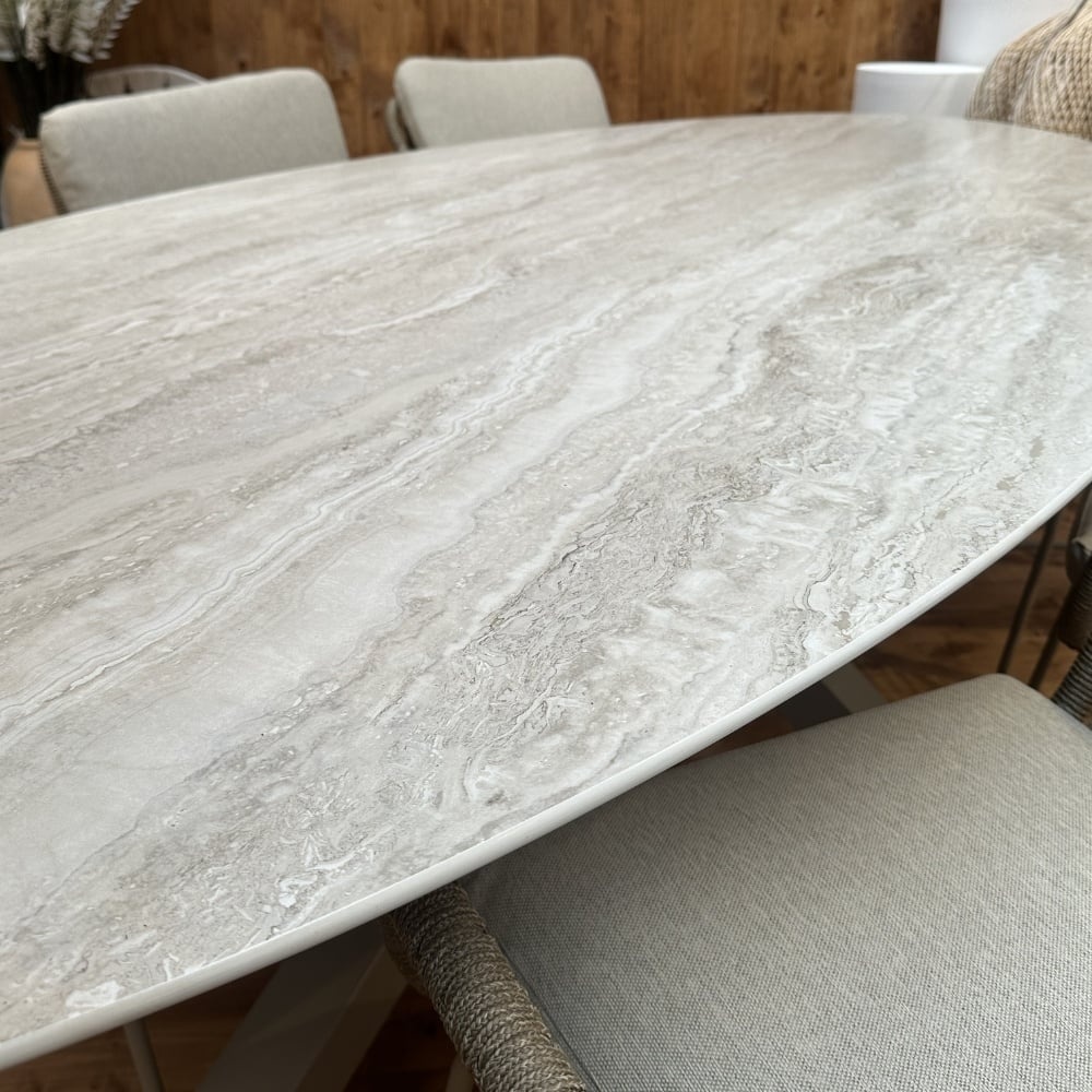 Calma/Carlos beige dining tuinset | 6 personen | sintered stone + wicker | 240cm ovaal