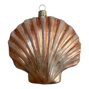 Christmas Ornament Scallop with Coral
