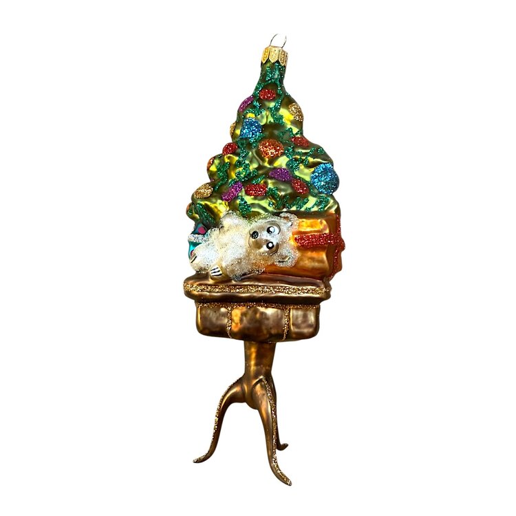 Kerstbal Kerstboom op een Tafeltje