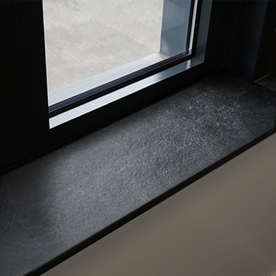 Fensterbank innen - Nero Assoluto Granit - geflammt - 3 cm - nach Maß! -  Kompositprofi