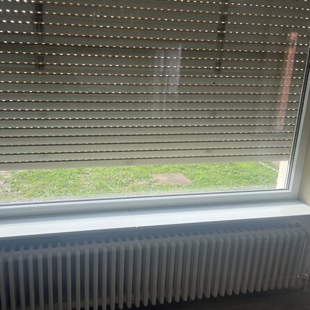 Fensterbank innen - Marmorkomposit poliert - Bianco weiß - 2 cm stark - Innenfensterbänke (Fenstersims) Kunststein / Komposit - Agglo Marmor / Gussmarmor - Nach Maß