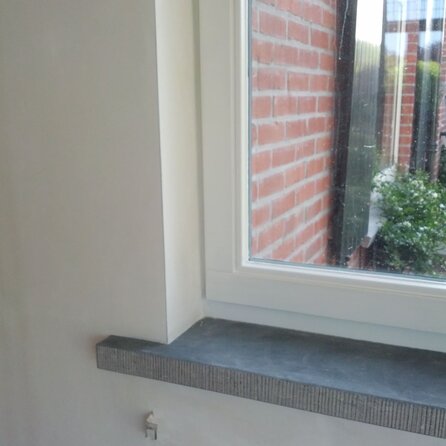 Fensterbank innen - Belgischer Blaustein - leicht geschliffen - 2 cm stark - Innenfensterbänke (Fenstersims) Naturstein - belgischer blauer Kalkstein - Nach Maß