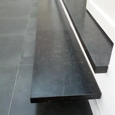 Fensterbank innen - Belgischer Blaustein - dunkel geschliffen - 3 cm stark - Innenfensterbänke (Fenstersims) Naturstein - belgischer blauer Kalkstein - Nach Maß Fensterbank innen - Belgischer Blaustein - dunkel geschliffen - 3 cm stark - Innenfensterbänke (Fenstersims) Naturstein - belgischer blauer Kalkstein - Nach Maß