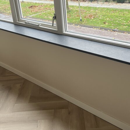Vensterbank arduin - Donker gezoet - 3 cm dik - OP MAAT - Venstertablet / raamtablet Belgisch hardsteen (blauwe steen)