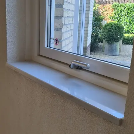 Vensterbank marmercomposiet - Bianco wit - Gepolijst - 2 cm dik - OP MAAT - Venstertablet / raamtablet marmer composiet