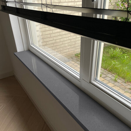 Vensterbank marmercomposiet - grijs - gepolijst - 2 cm dik - OP MAAT - Venstertablet / raamtablet marmer composiet grijs Vensterbank marmercomposiet - grijs - gepolijst - 2 cm dik - OP MAAT - Venstertablet / raamtablet marmer composiet grijs