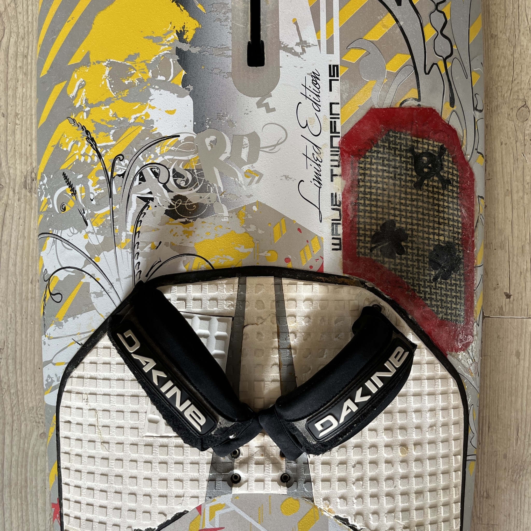 Quatro Quatro Wave Twin Fin 75 2009