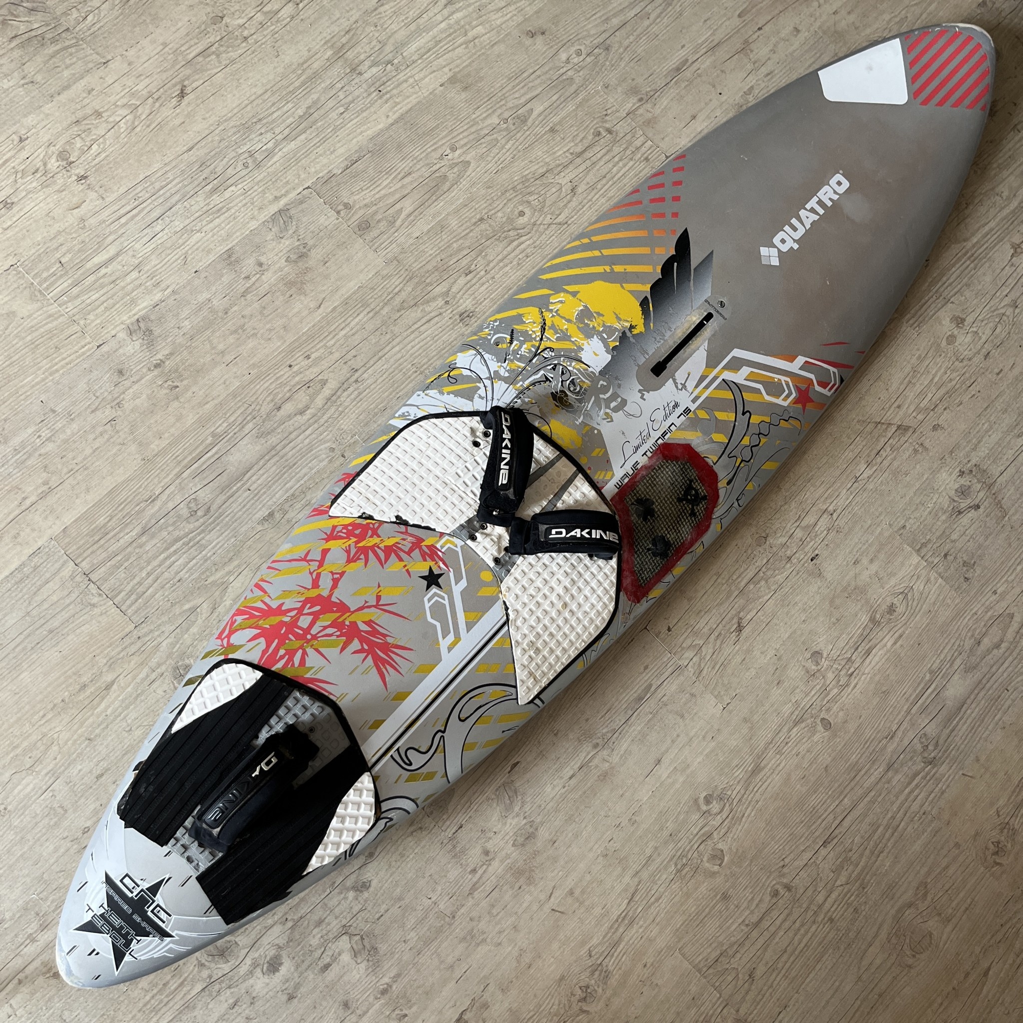 Quatro Quatro Wave Twin Fin 75 2009