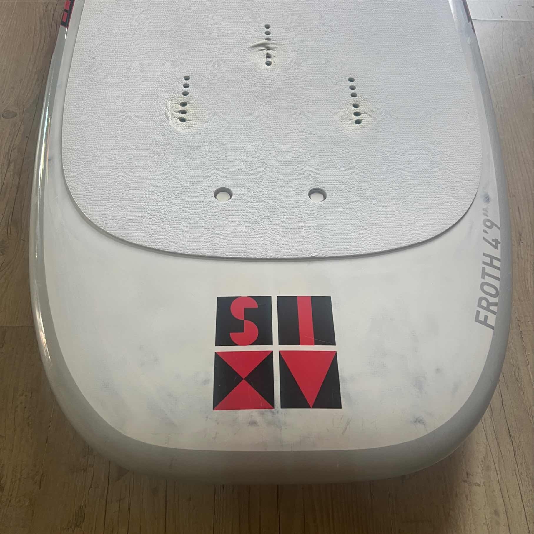 Axis Axis Froth 4'9" (70L.) 2021