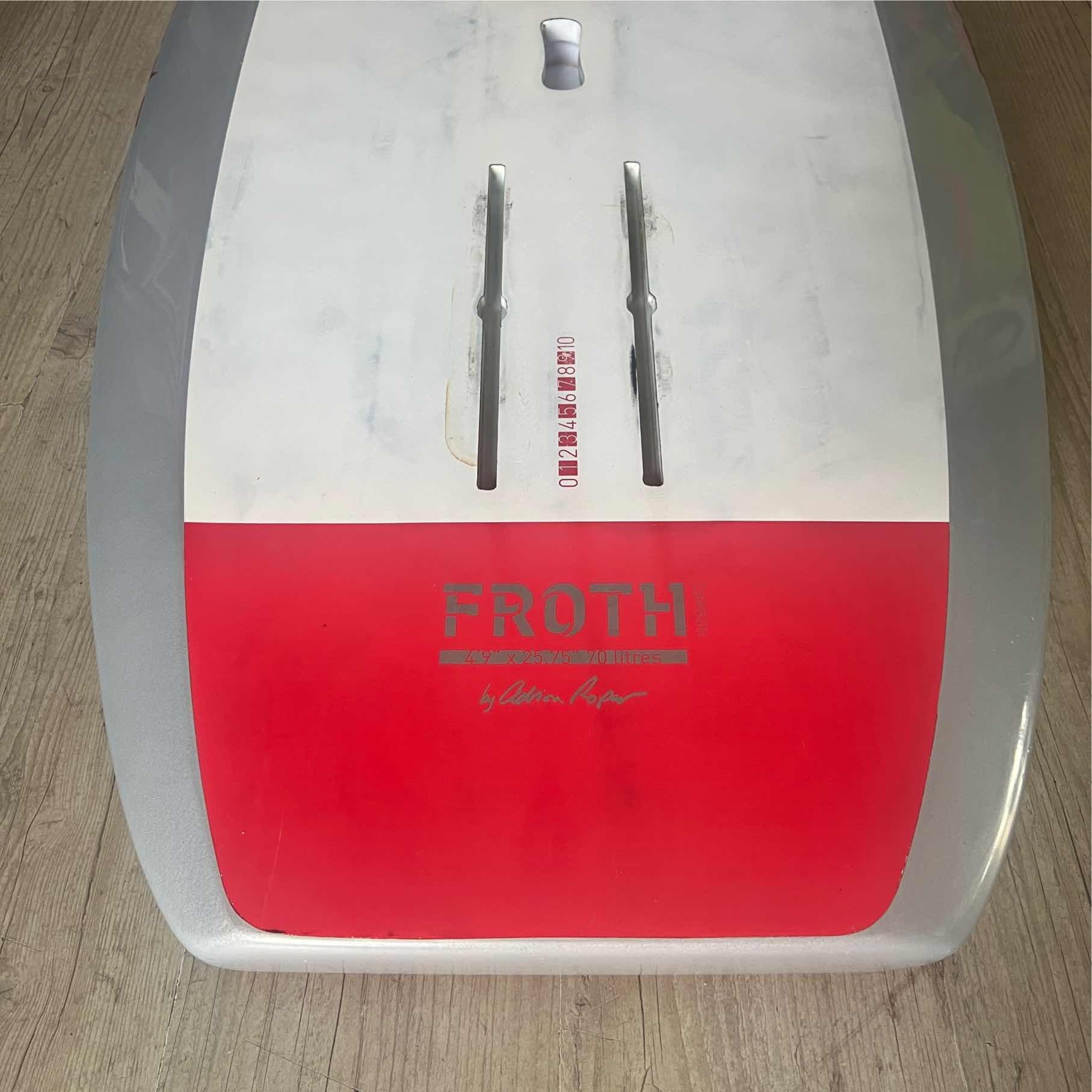 Axis Axis Froth 4'9" (70L.) 2021