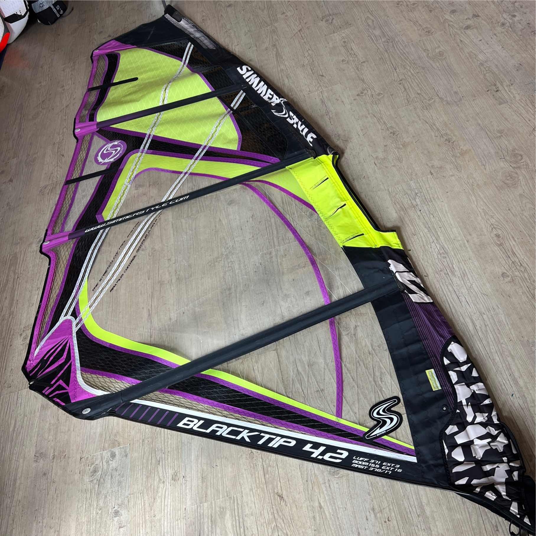 Simmer Simmer Blacktip 4.2 2014