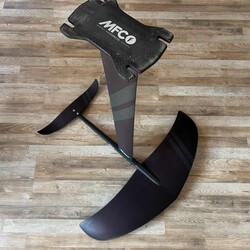 MFC MFC Hydros 1600 Pack Mast 92