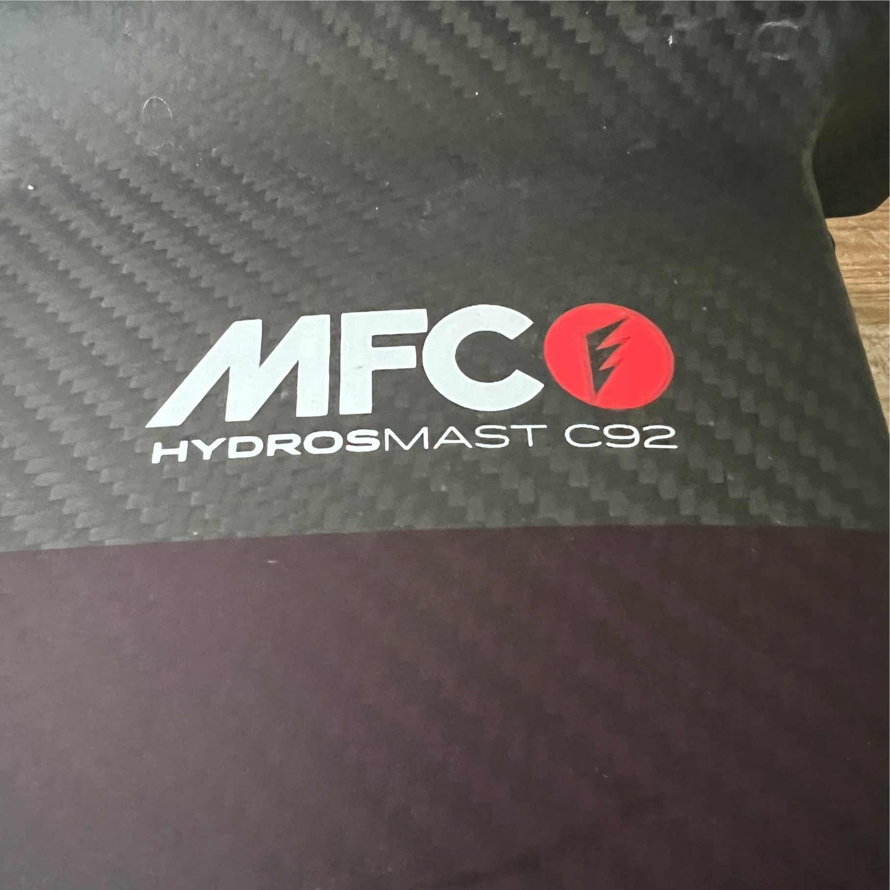 MFC MFC Hydros 1600 Pack Mast 92