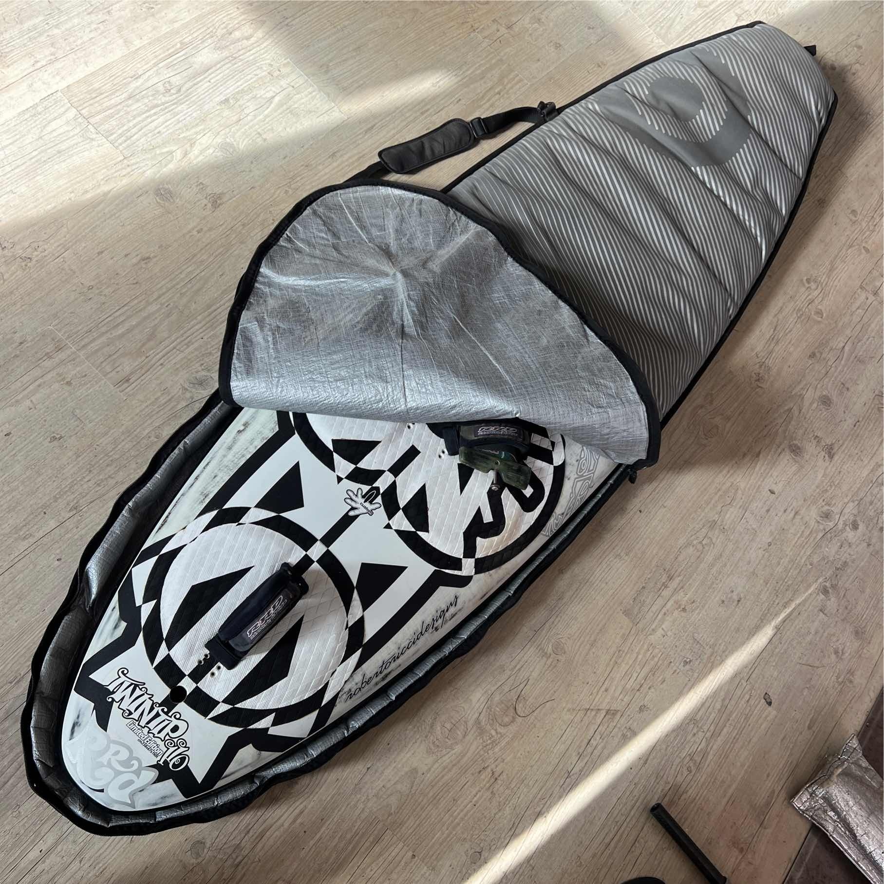 RRD RRD Twin Tip 109 2009 + boardbag