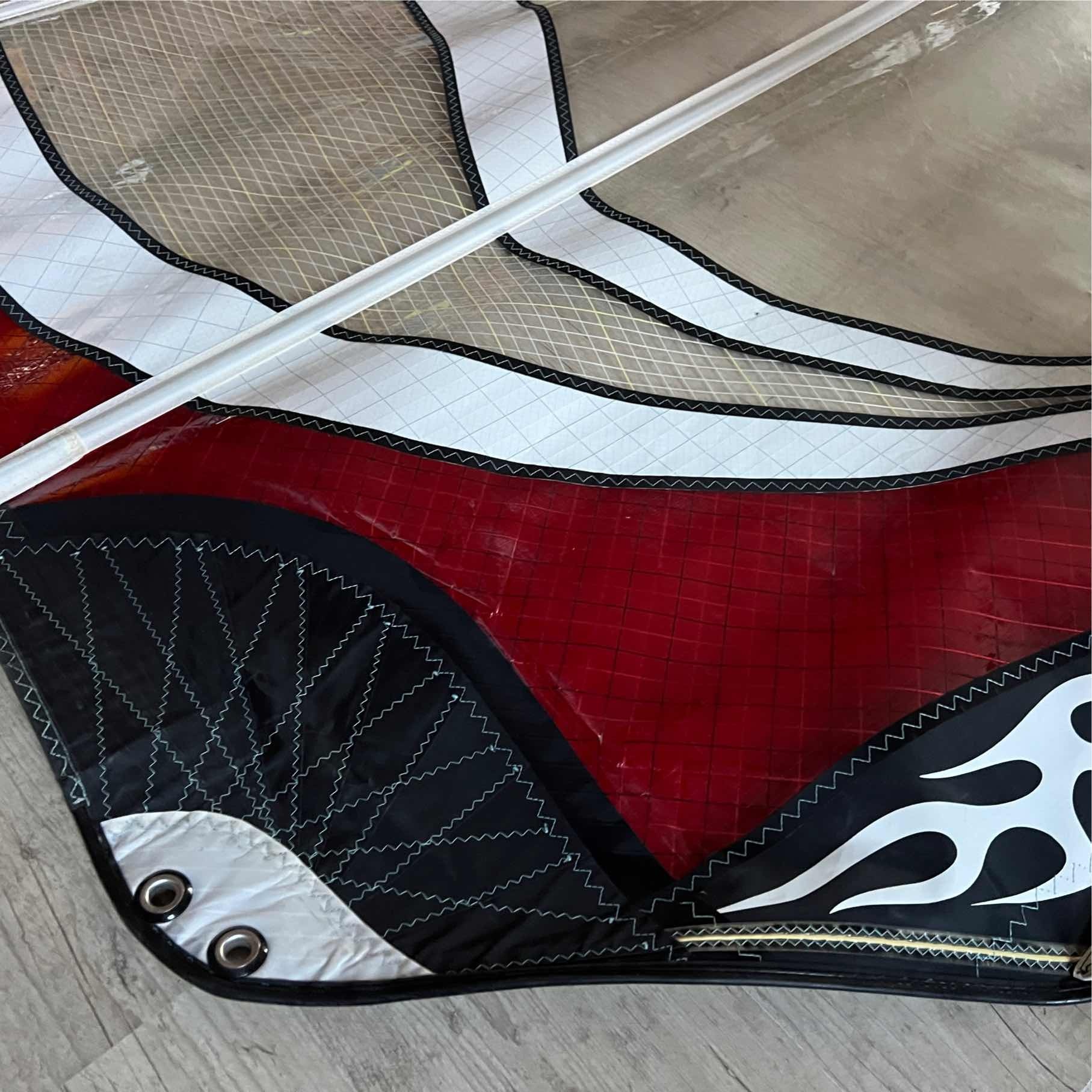 Hot Sails Maui Fire 4.7 2008