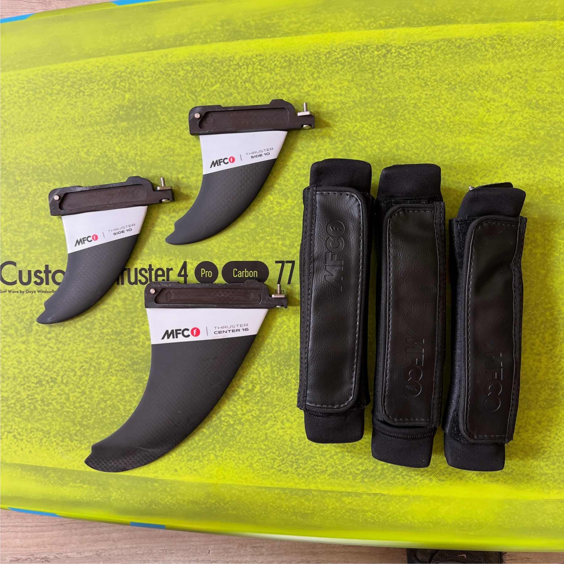 Goya Goya Custom Thruster 4 77