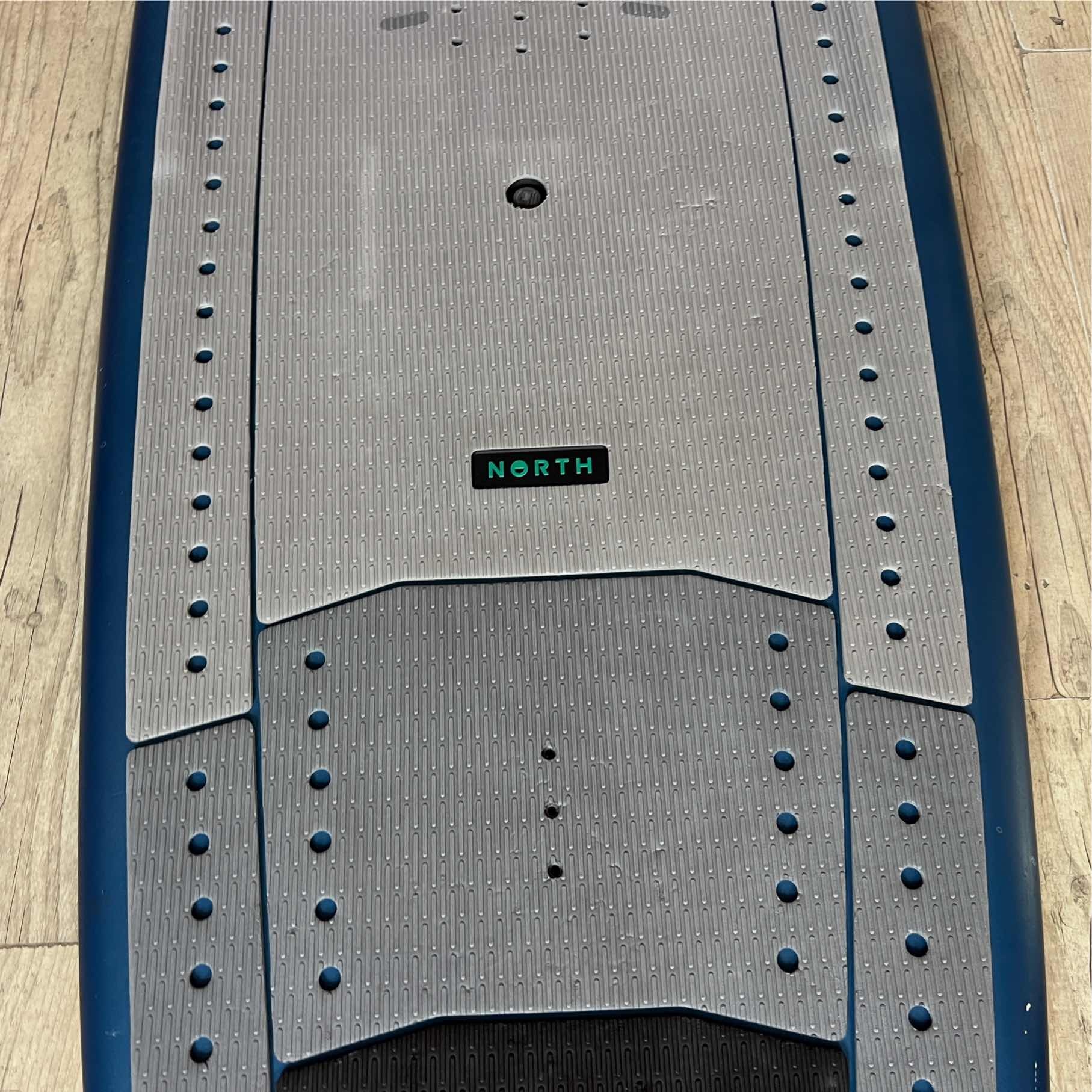 North North MIDI 5'8 (70L)