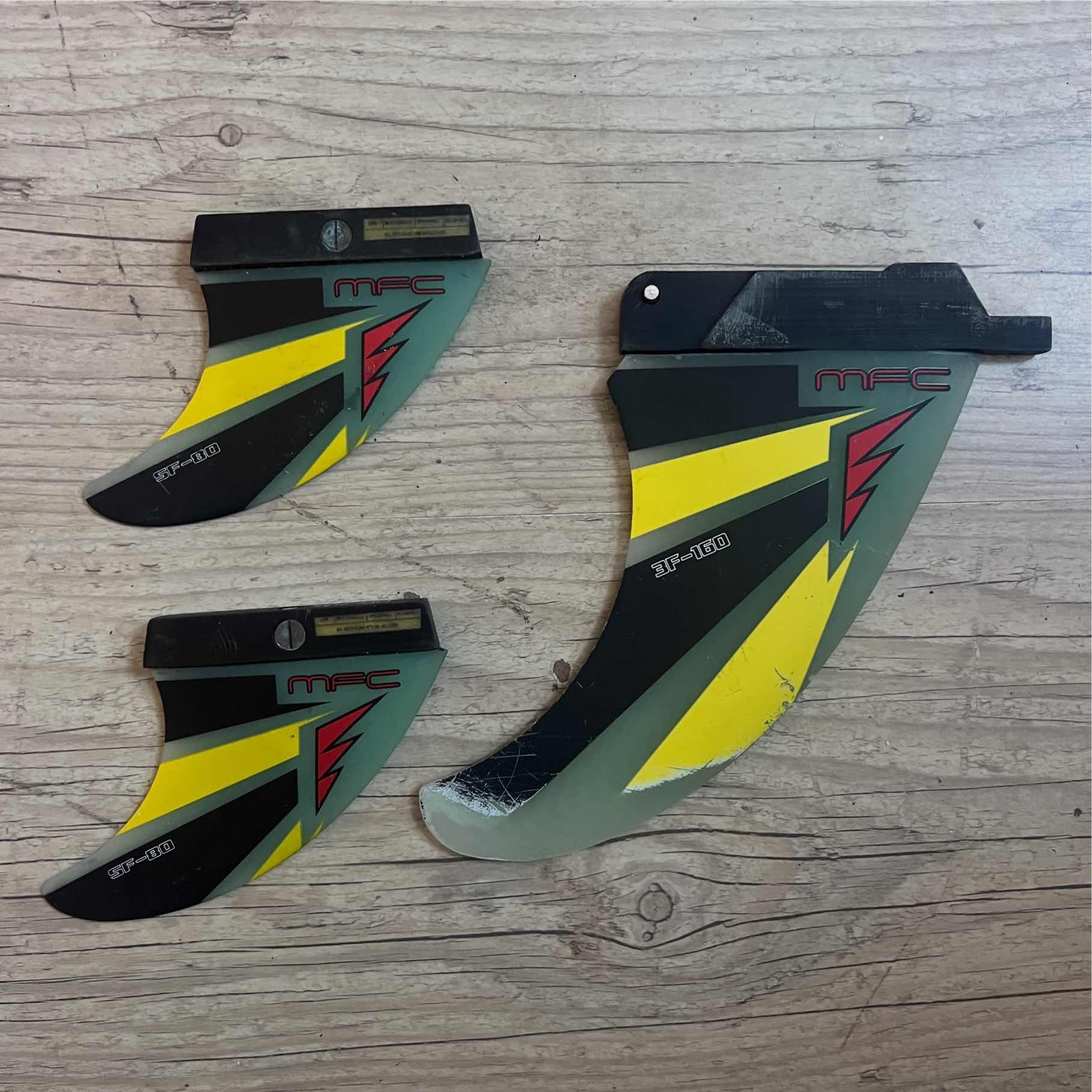 MFC MFC Thruster fins (3F-160 US box +  2xSF-80 MT)