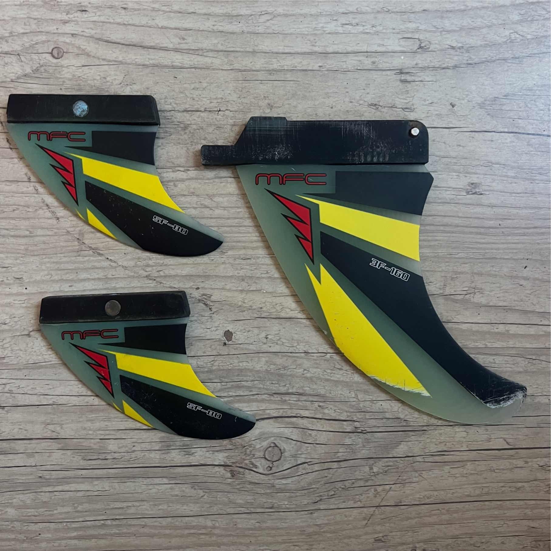 MFC MFC Thruster fins (3F-160 US box +  2xSF-80 MT)