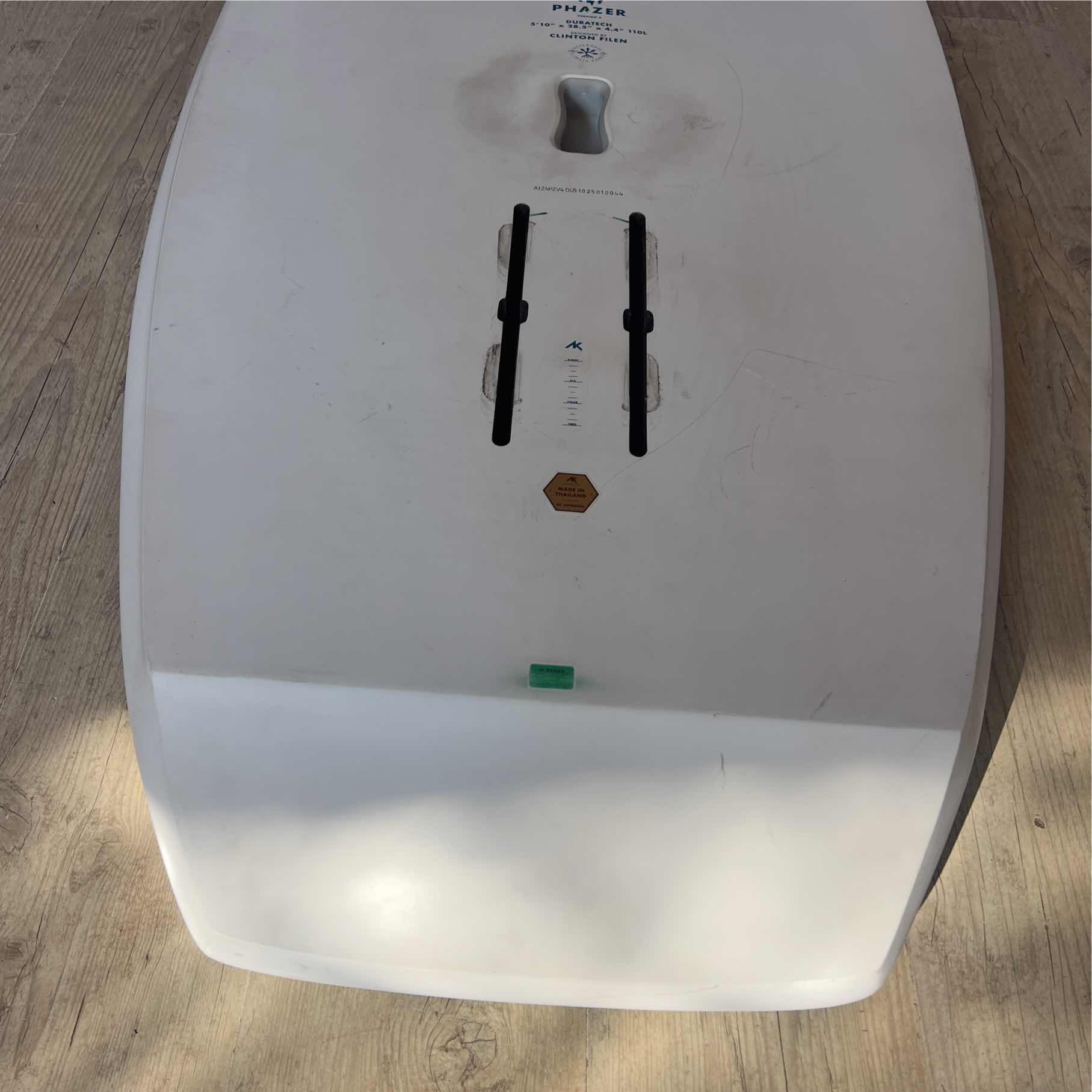 AK Durable Supply Co. AK Phazer v4 Active Carbon 5'10 (110L)
