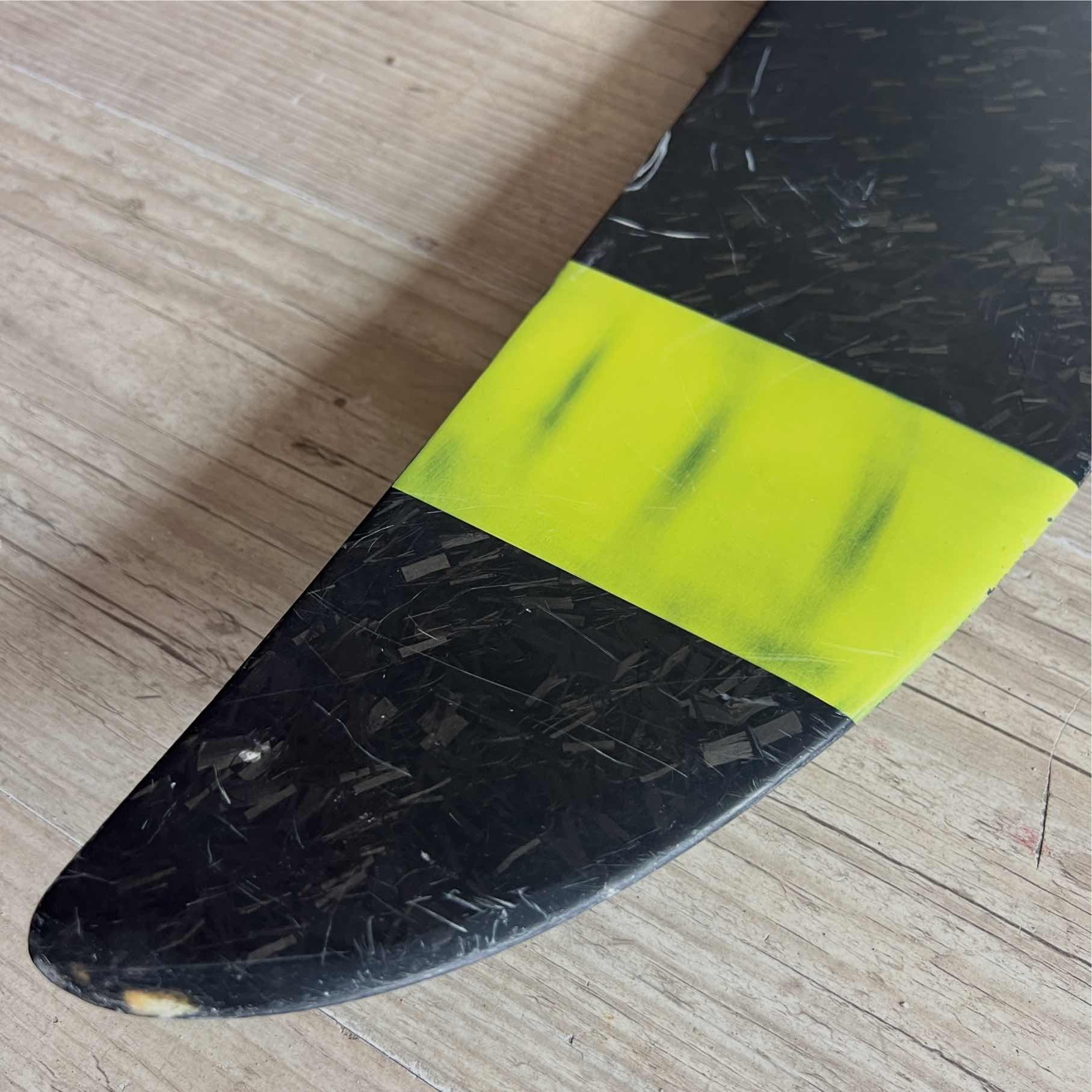 Naish S25 Foil Jet 1240 HA Complete with C35 95 carbon mast