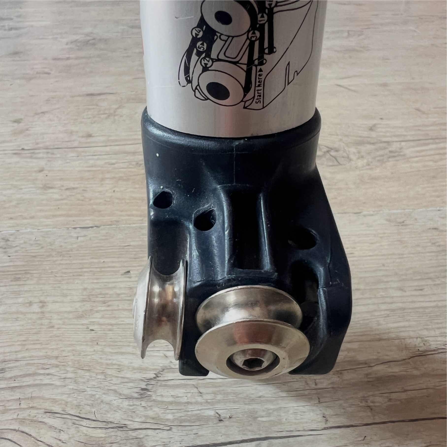 North Windsurfing North Sails Uni.XT Shox SDM 42 + mast base