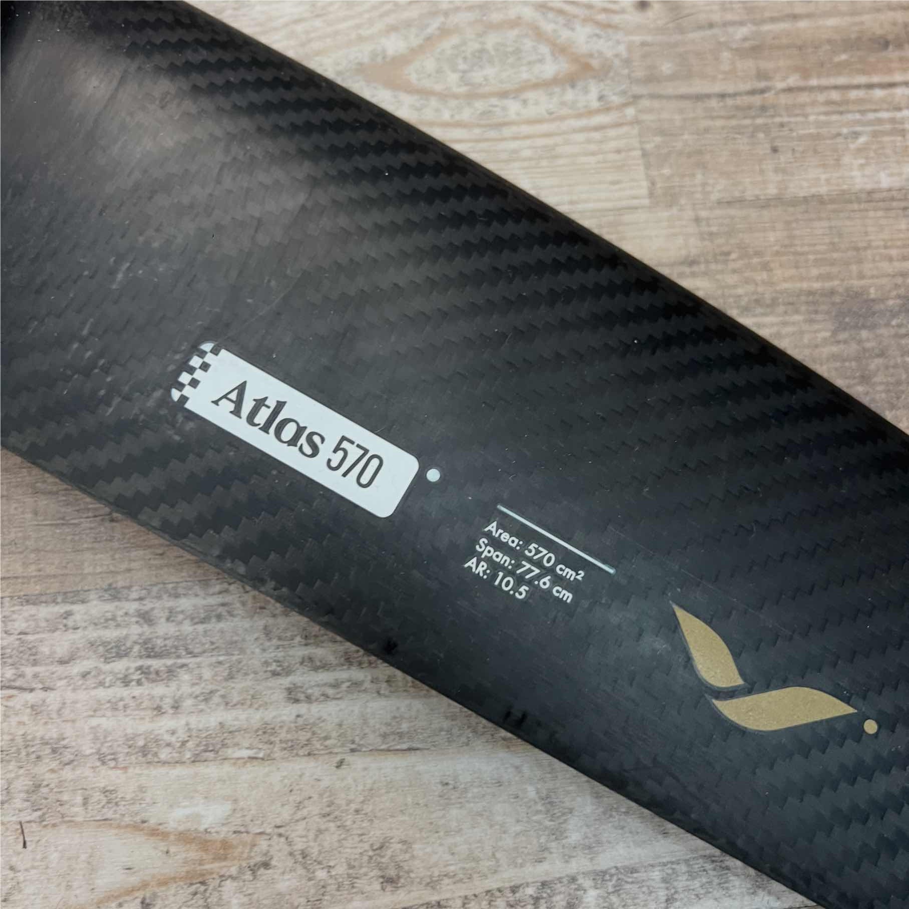 KT KT Atlas 570