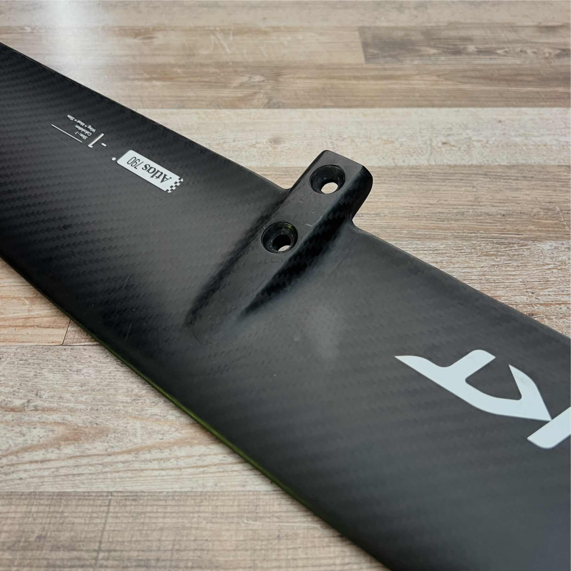 KT KT Atlas 790