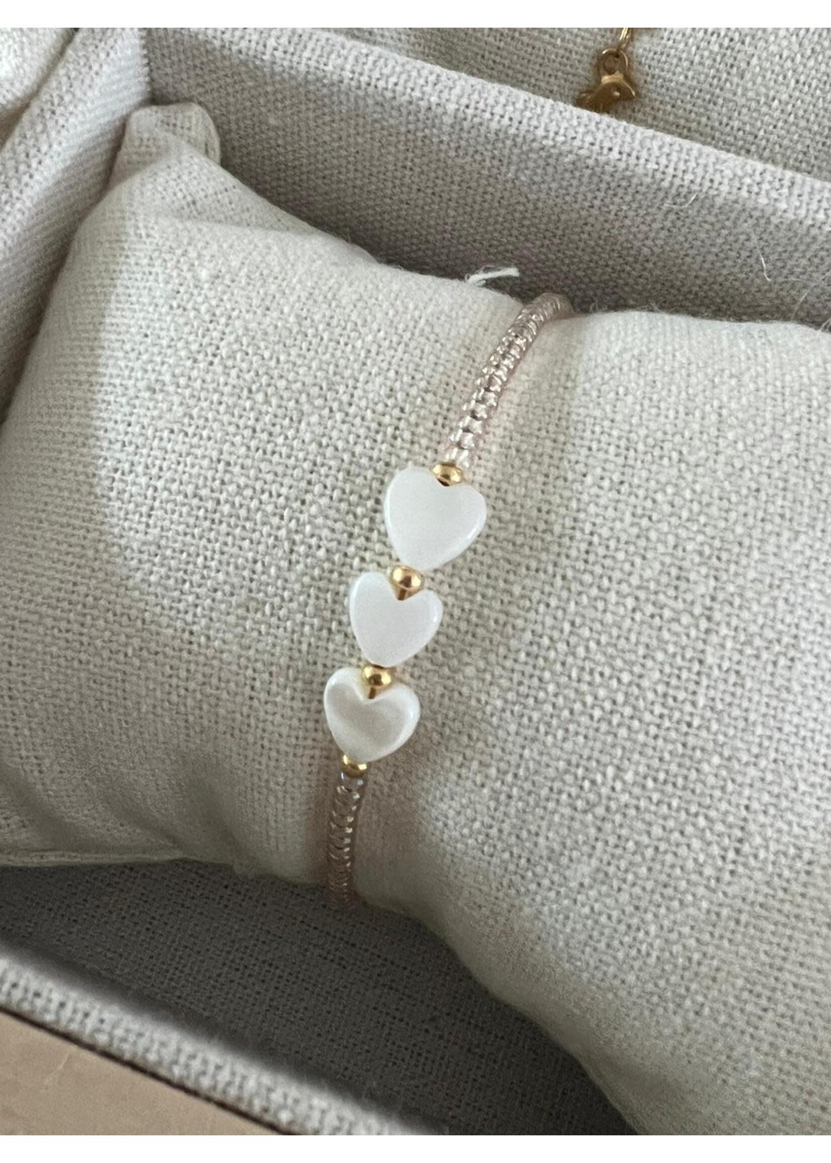 Bracelet Champagne Gold with Hearts