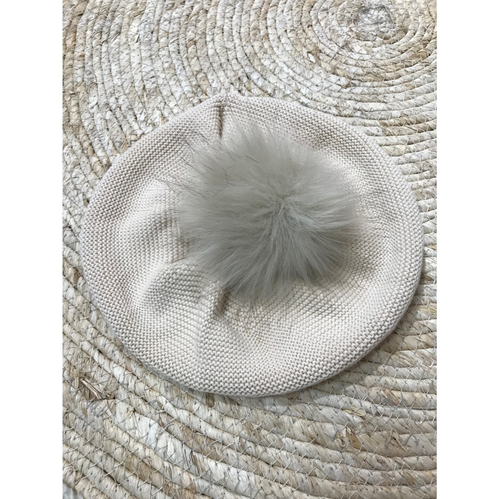 Condor Beret with faux fur giant pompom Linnen - Condor