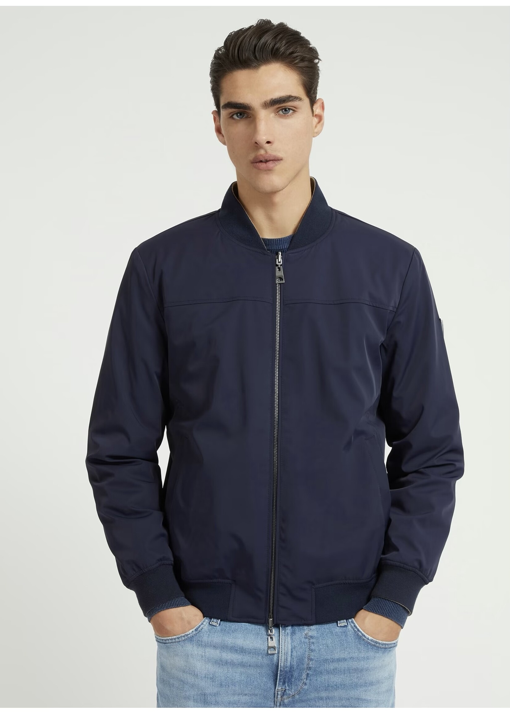 GUESS MEN REVERSIBLE BOMBER M3YL16WFHJ0
