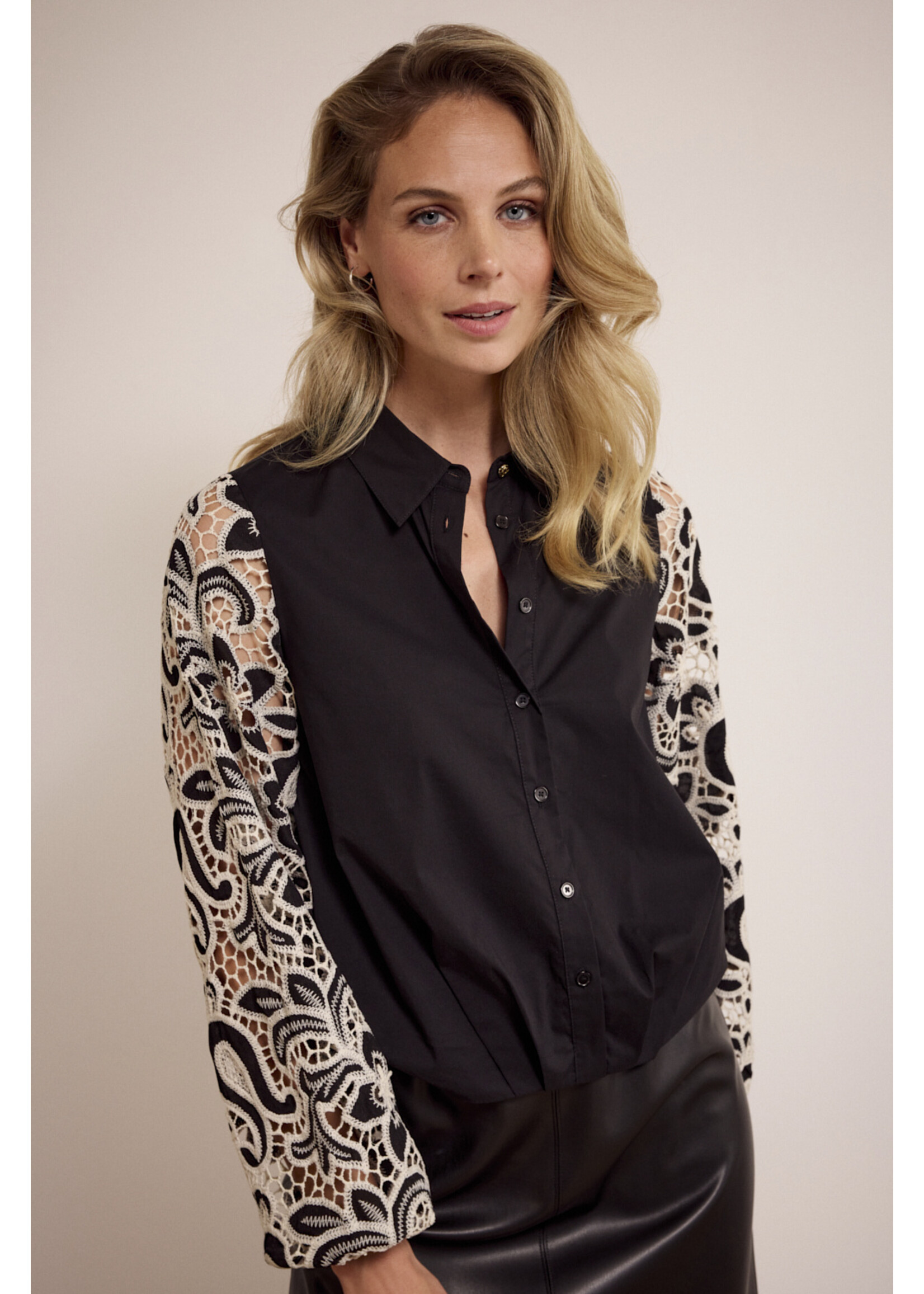 Tramontana EMBROIDERED SLEEVE BLOUSE C2417401 BLACK