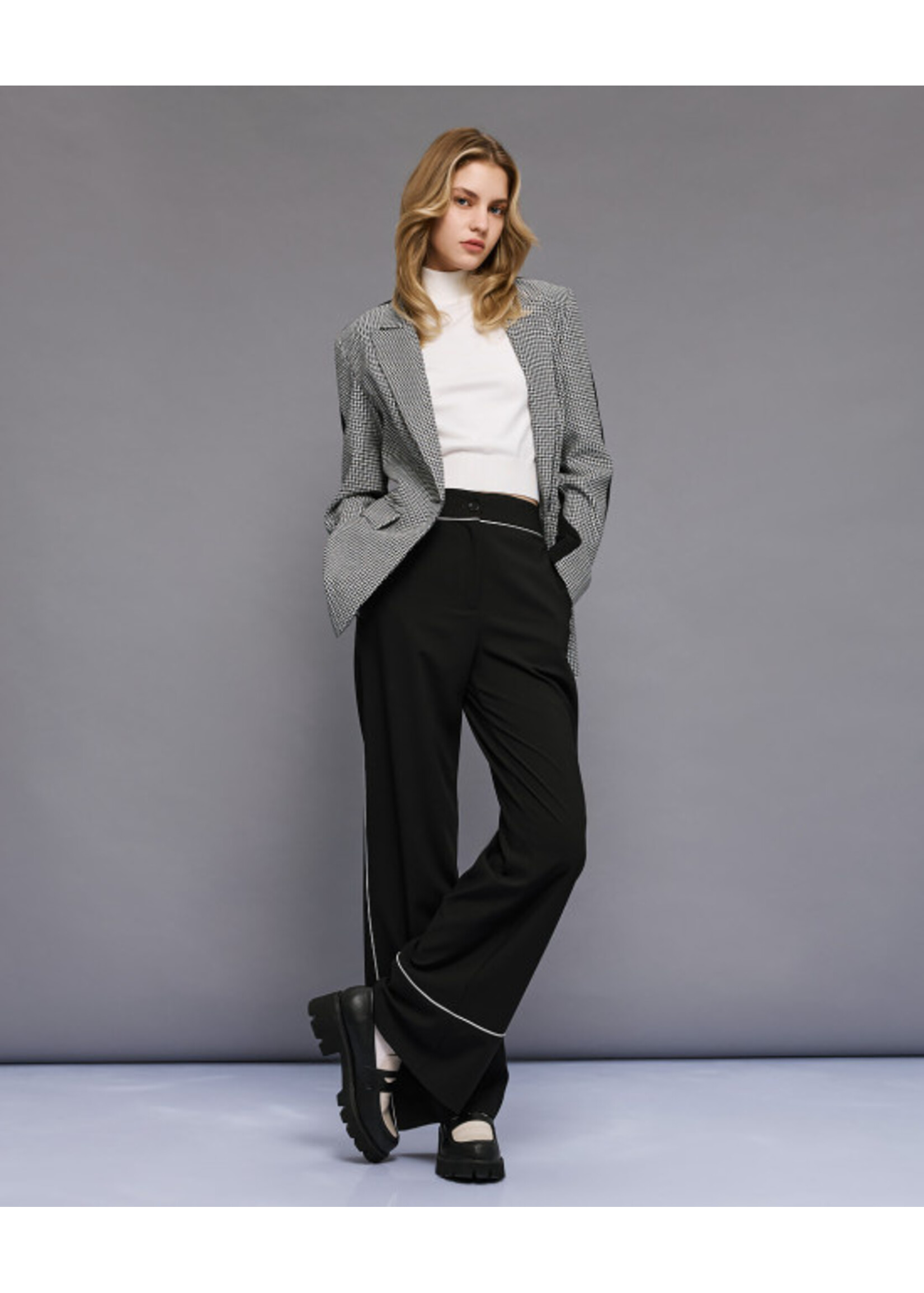 ACCESS ABEE PANTS WITH PIPING DETAILS 54-5000-159 BLACK/WHITE