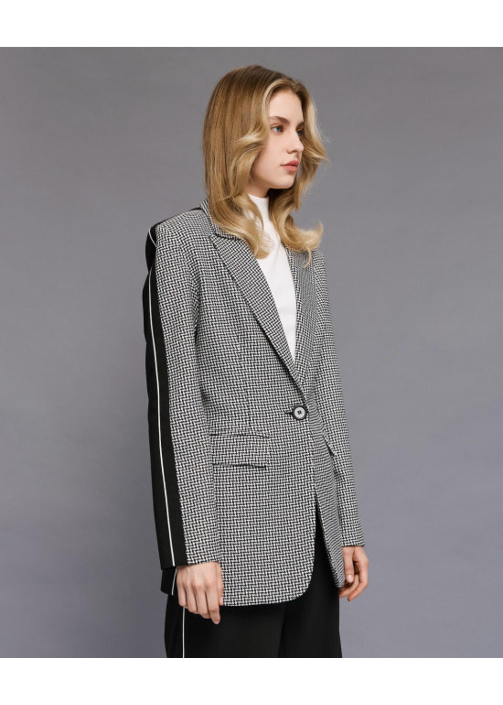 ACCESS ABEE BLAZER RIBBED DETAIL 54-1000-525 BLACK/WHITE