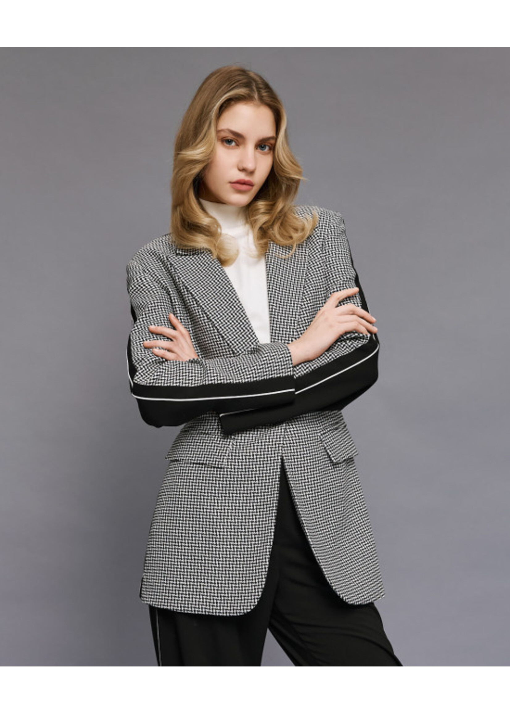 ACCESS ABEE BLAZER RIBBED DETAIL 54-1000-525 BLACK/WHITE
