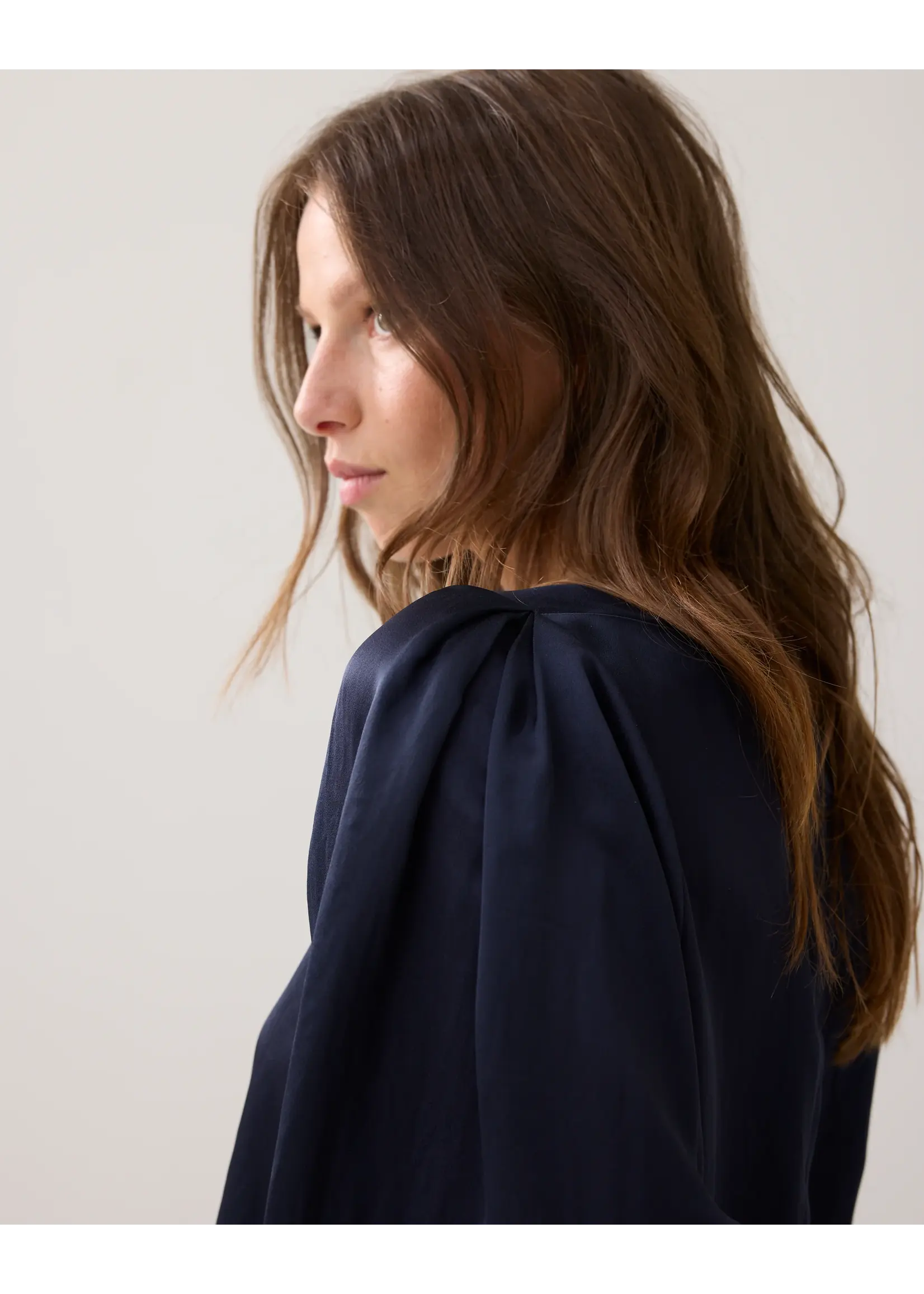 SUMMUM WOMAN TOP SILKY TOUCH 2S3331-12084C6 MIDNIGHT BLUE