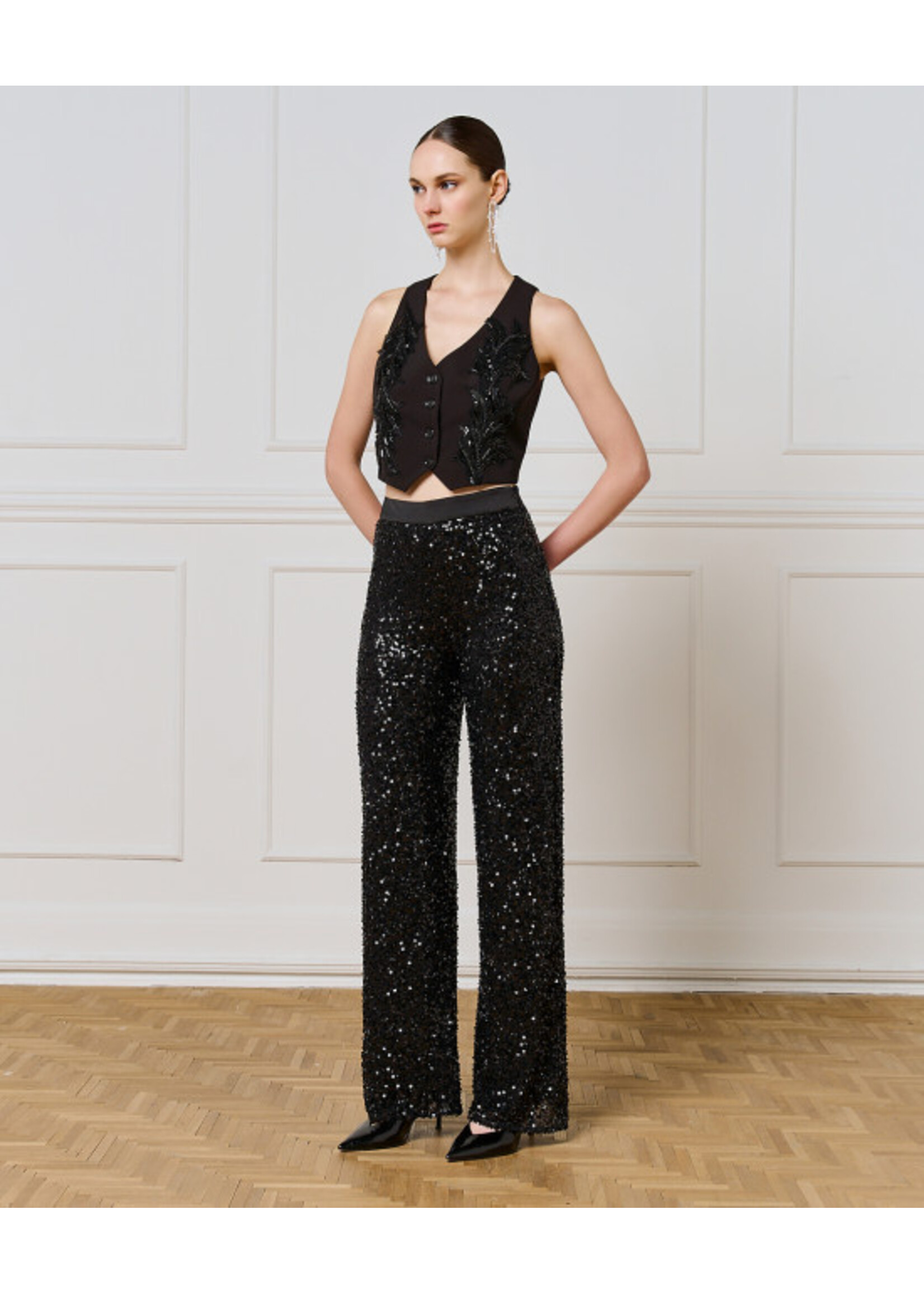 ACCESS ABEE SEQUIN VEST TOP BLACK 54-2003-168