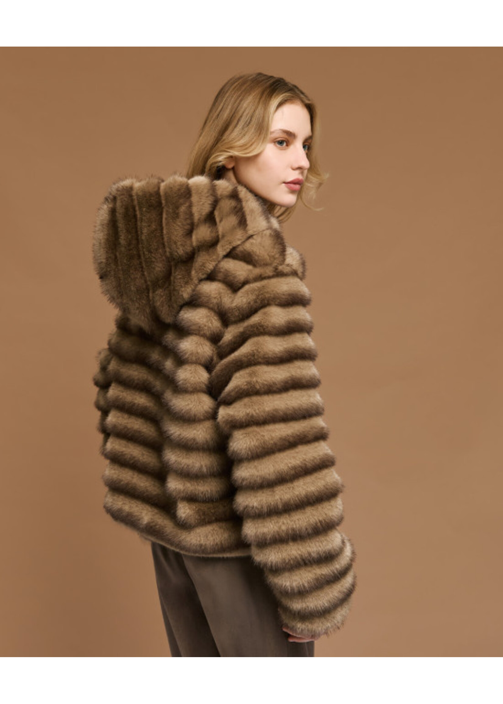 ACCESS ABEE CROPPED JACKET WITH FAUX FUR COFFE 54-9106