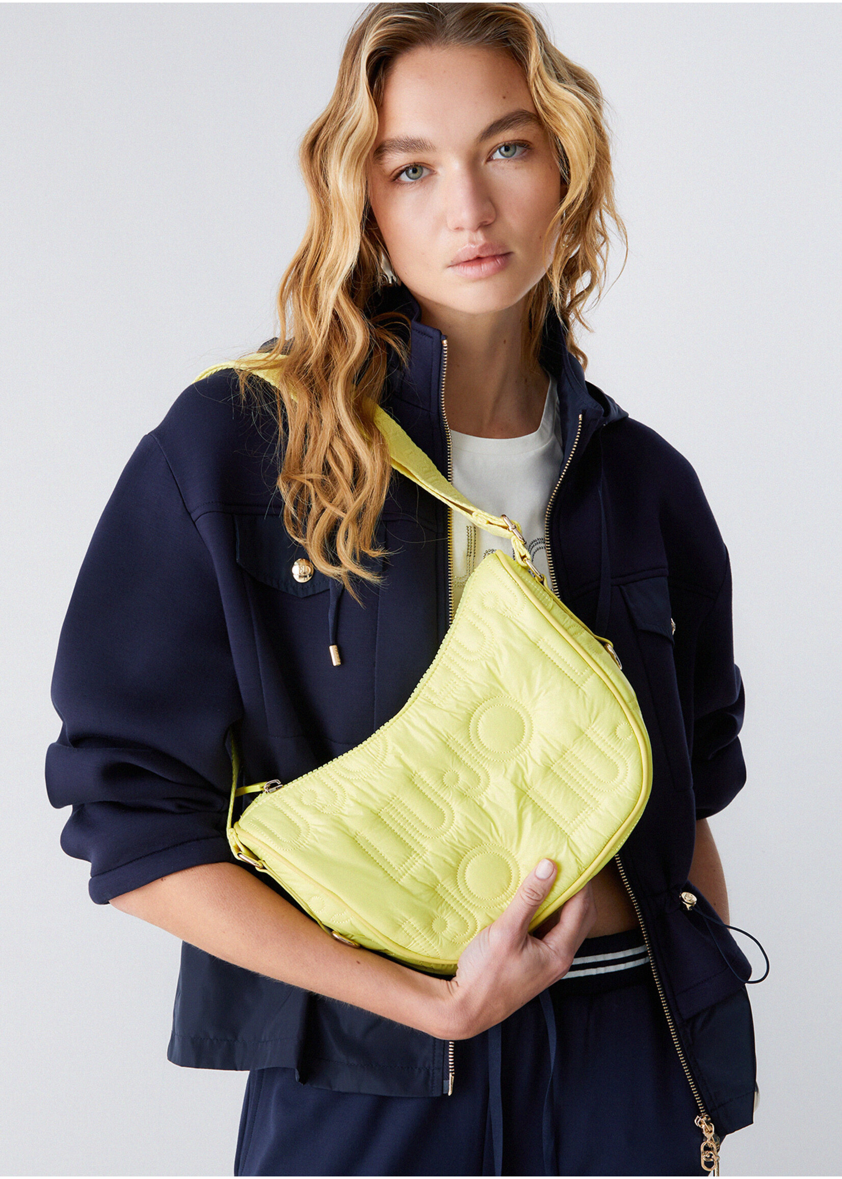 LIU JO HOBO BAG ALL OVER LOGO JASMINE TA6132 T420A