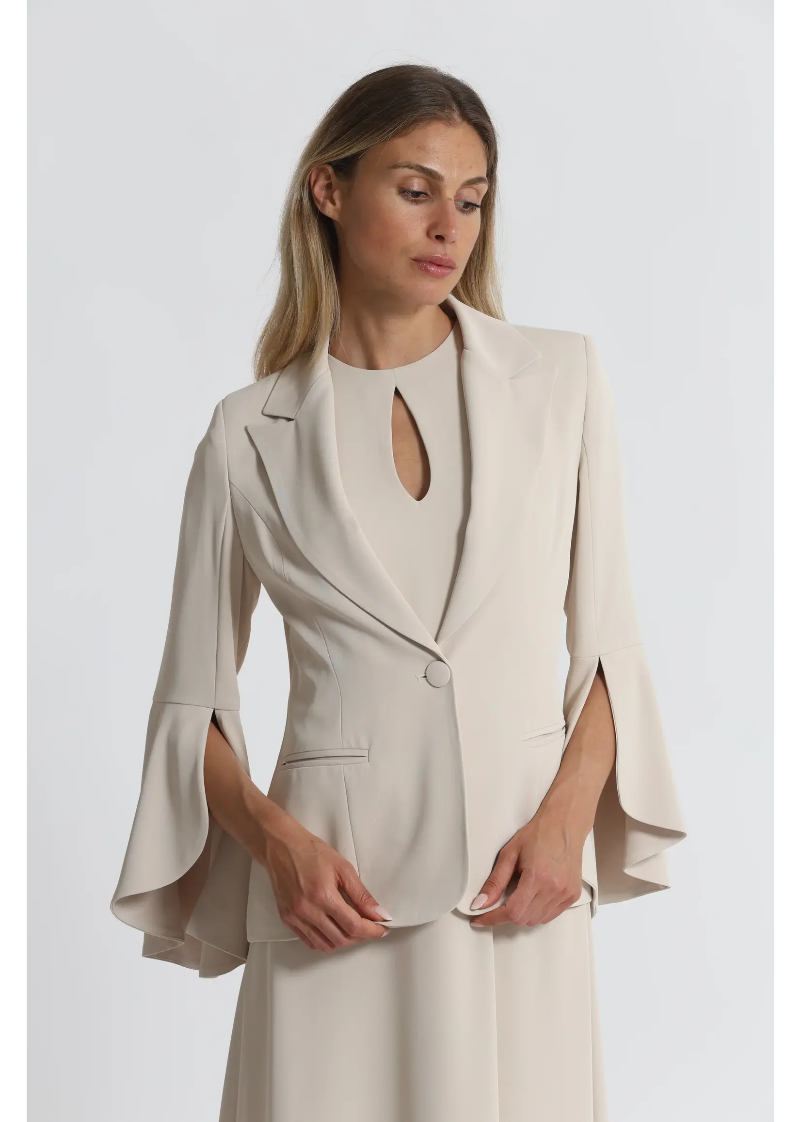 MIMI MUA BLAZER WIDE SLEEVE BEIGE ESAO-6647