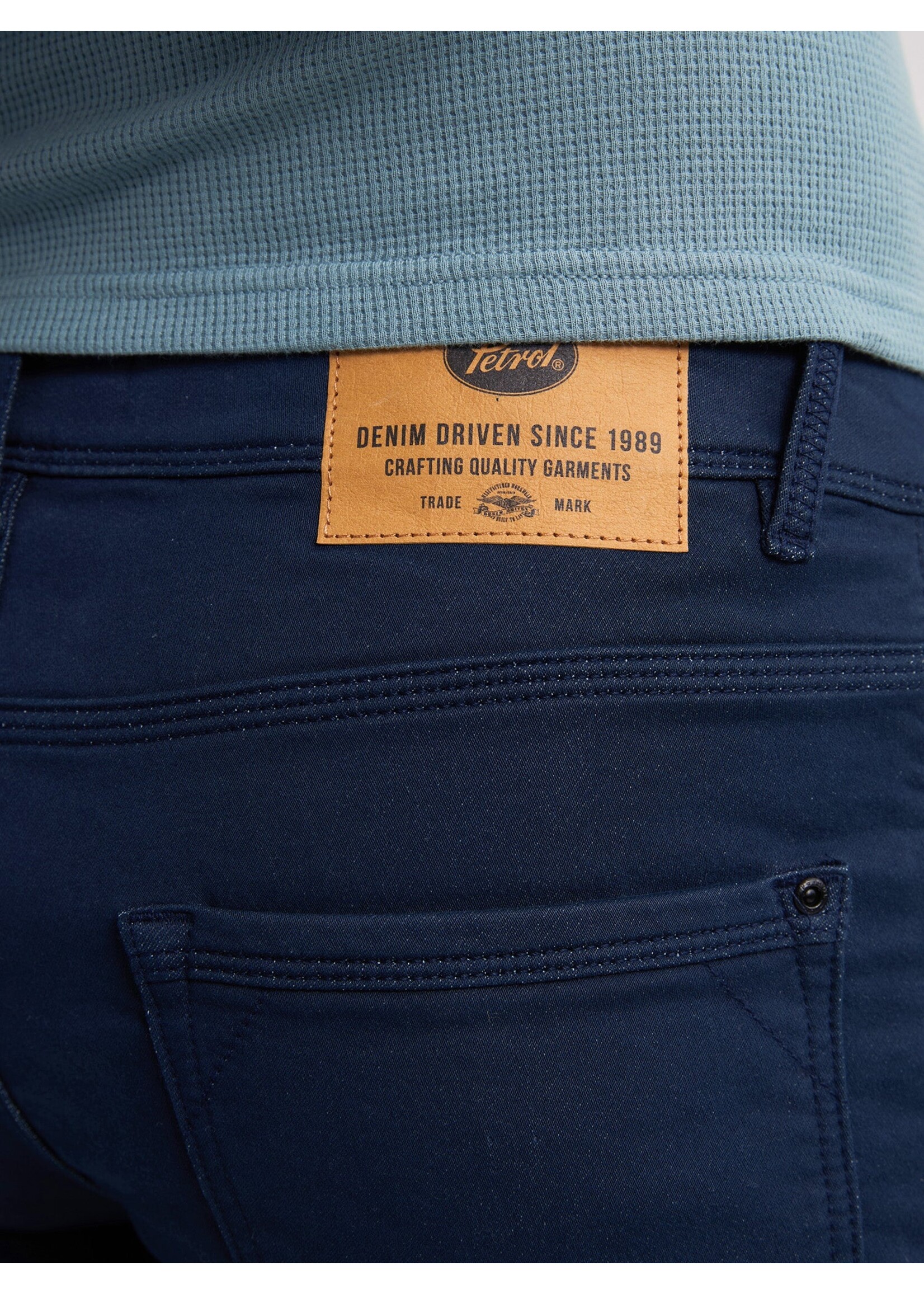 PETROL INDUSTRIES JACKSON GEKLEURDE DENIM SHORT M-ROS-SHO005/5178