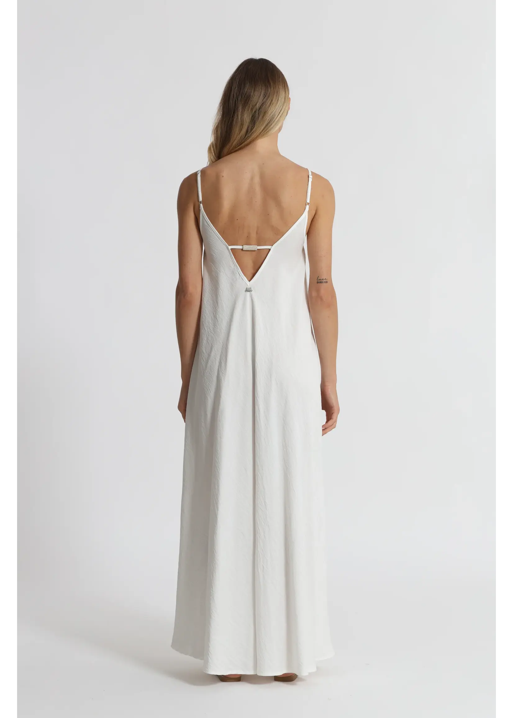MIMI MUA DRESS WHITE MAO-4491