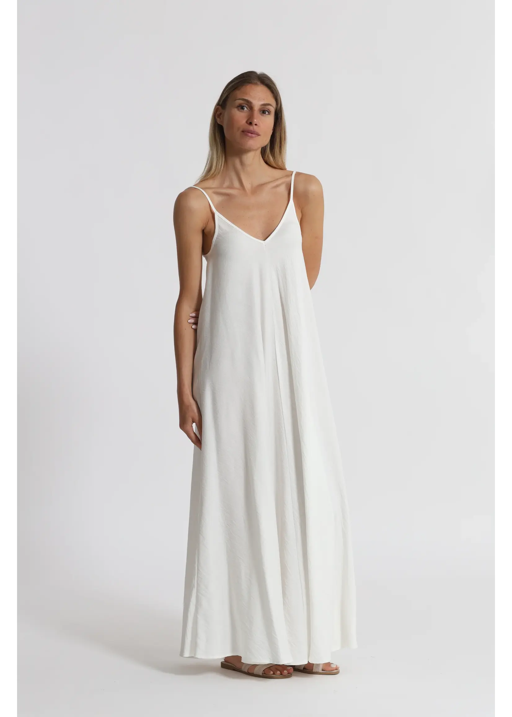 MIMI MUA DRESS WHITE MAO-4491