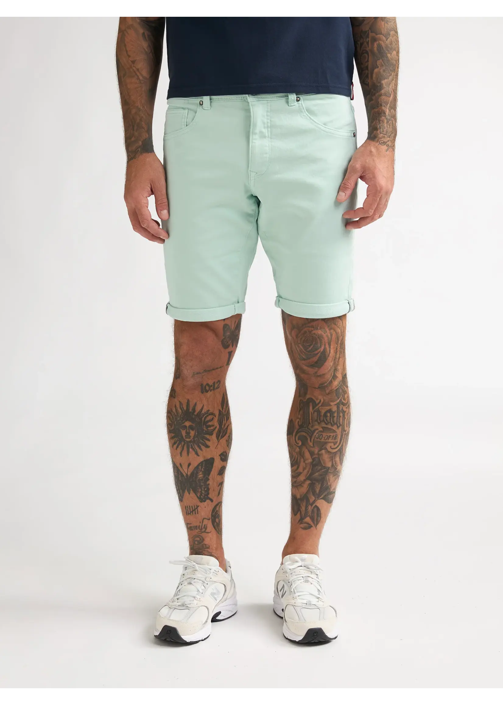 PETROL INDUSTRIES JACKSON GEKLEURDE DENIM SHORT M-ROS-SHO005/6181