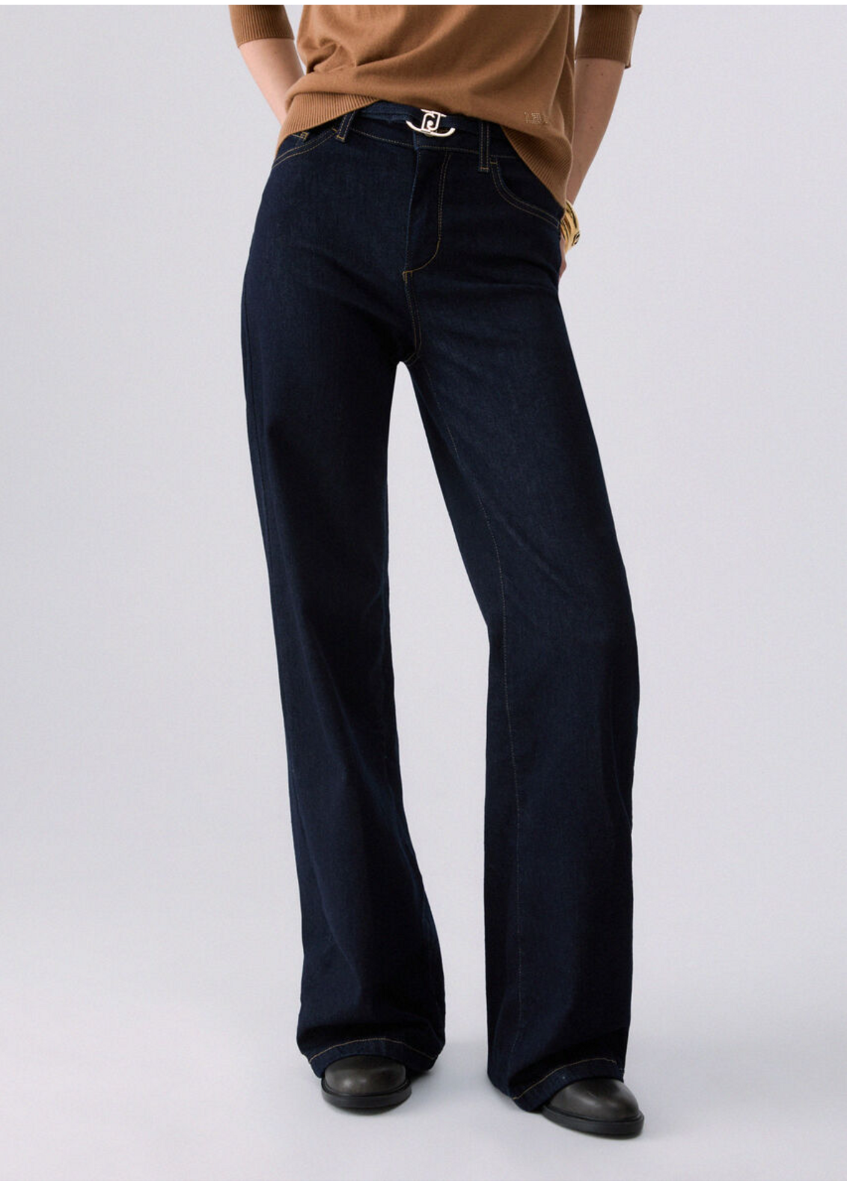 LIU JO PANTS SHORT NORMAL UF6088-DO264/7S000