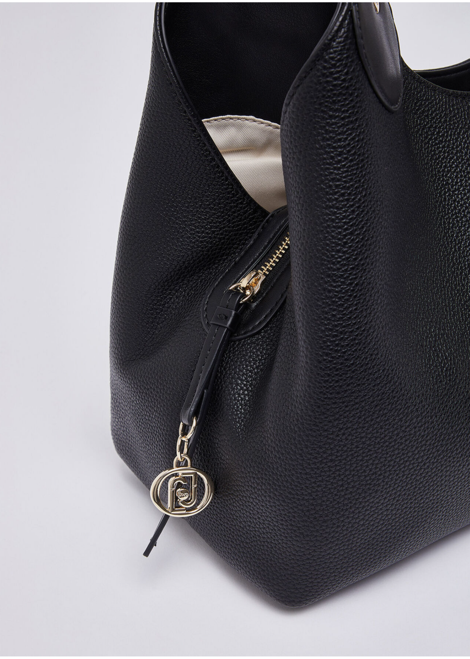 LIU JO FAIZA BOSTON BAG NERO/BRASS GOLD AF6024-ES039/B1848