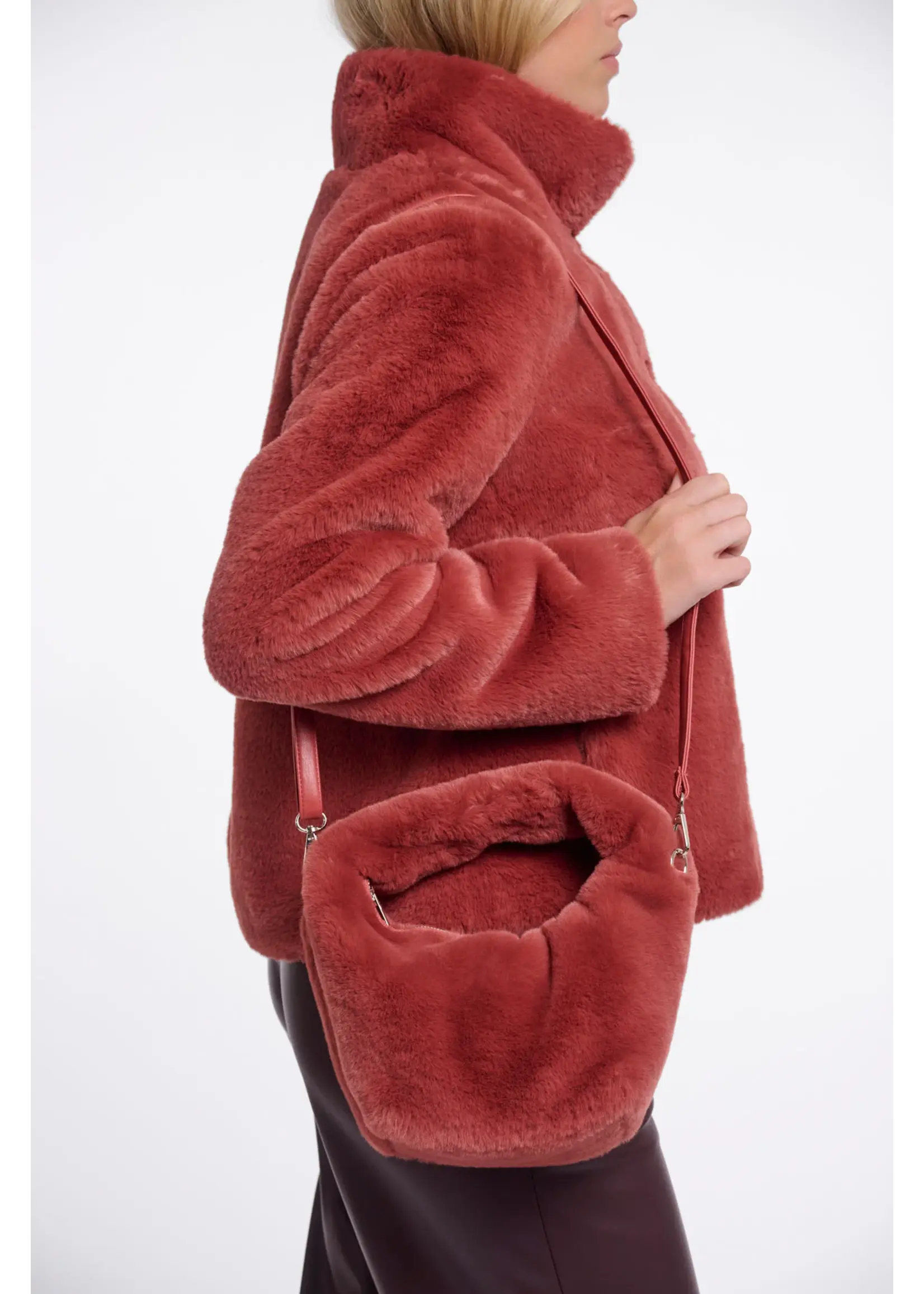 RINO & PELLE SMALL FAUX FUR CROSSBODY RED CHERYL.7002611