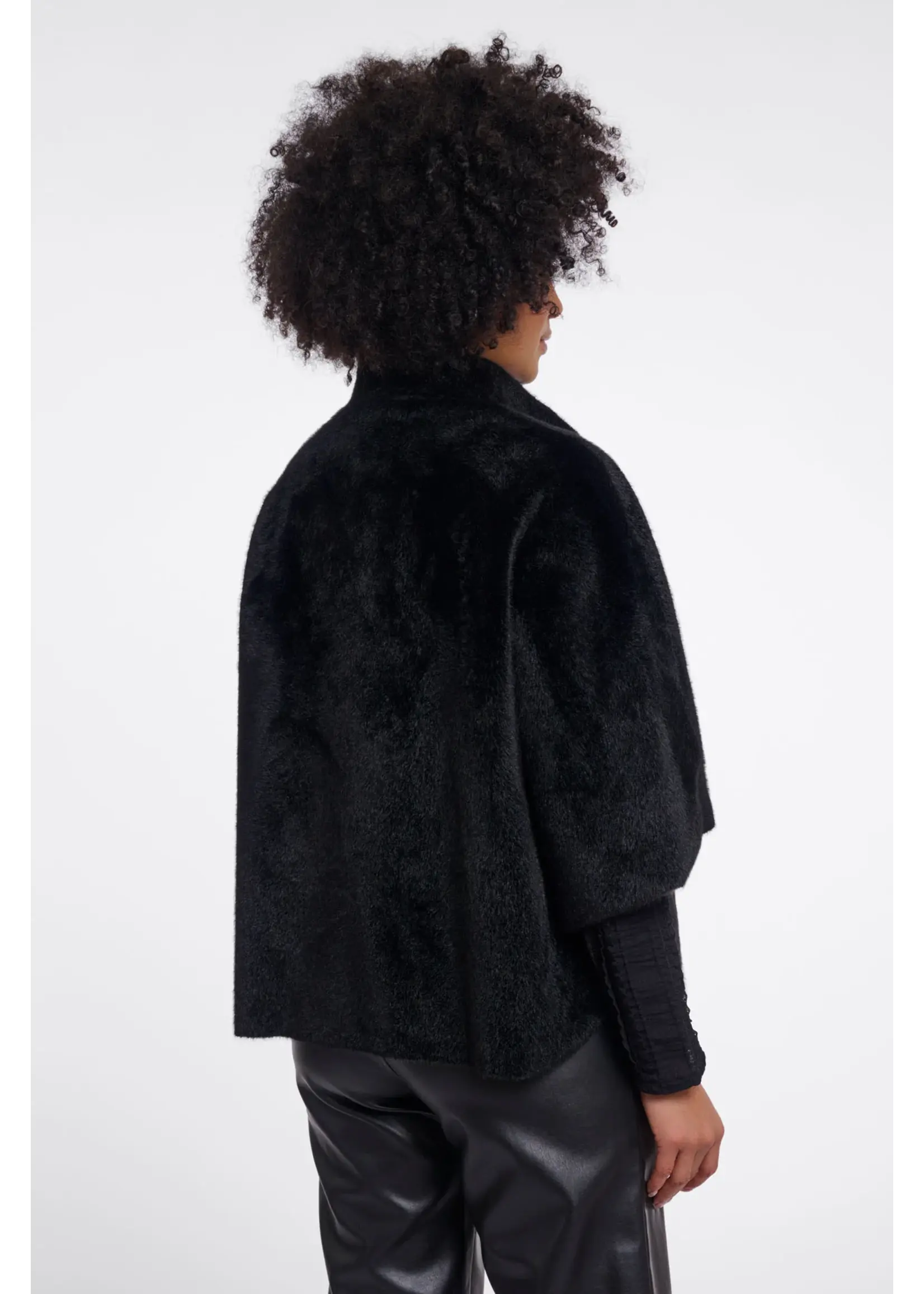 RINO & PELLE FAUX FUR CAPE BLACK DEWI.7002611