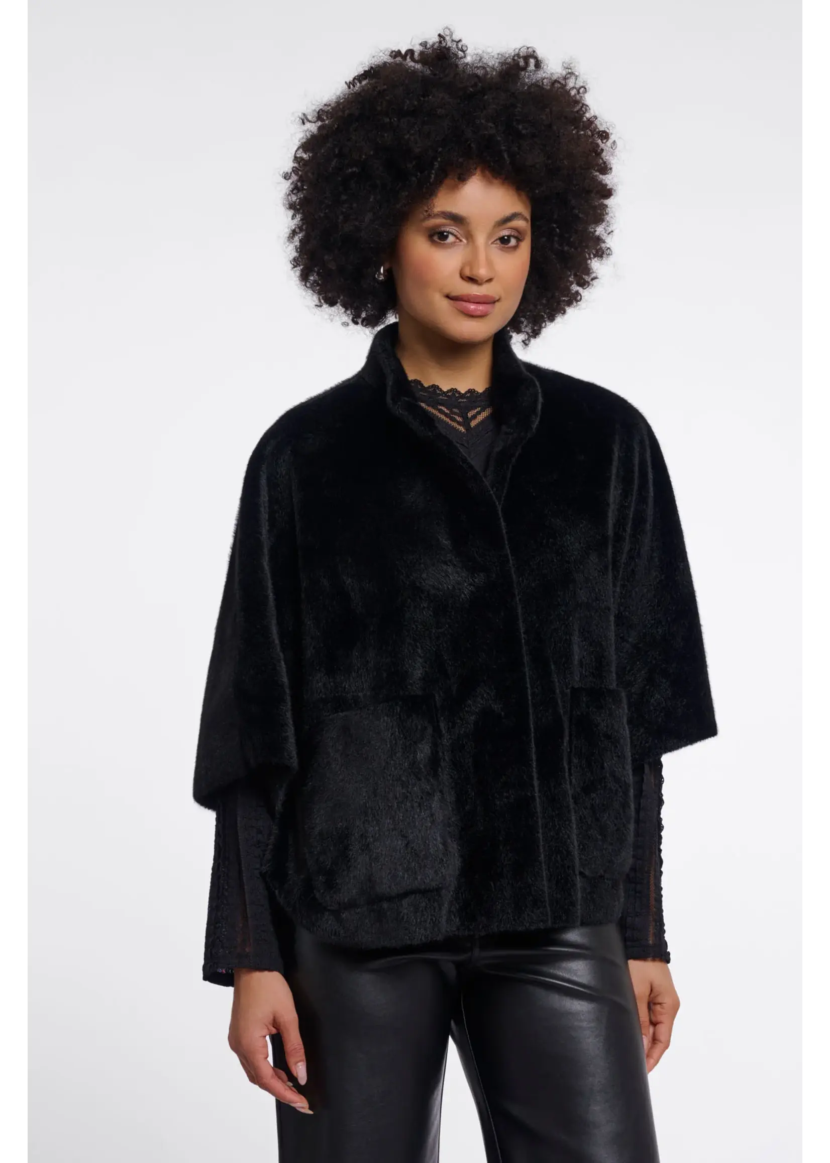 RINO & PELLE FAUX FUR CAPE BLACK DEWI.7002611
